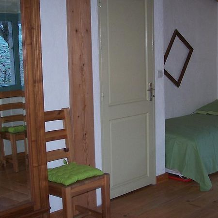 Salomony Chambre D'Hotes Marcols-les-Eaux Exteriör bild