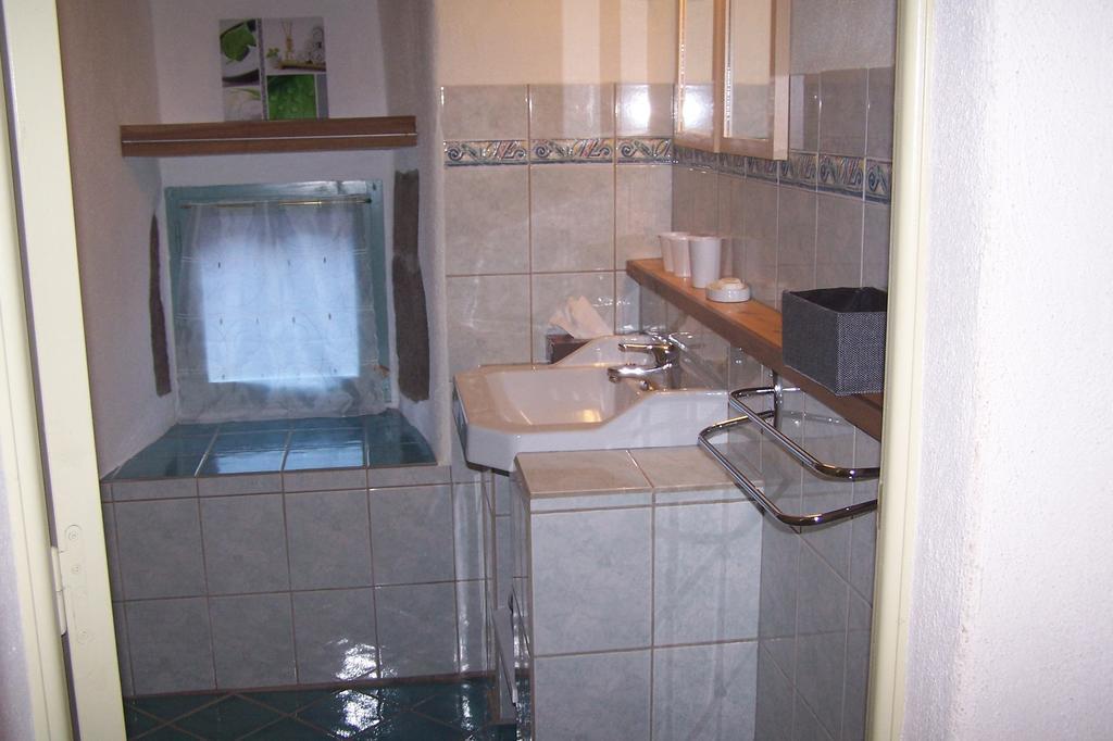 Salomony Chambre D'Hotes Marcols-les-Eaux Rum bild