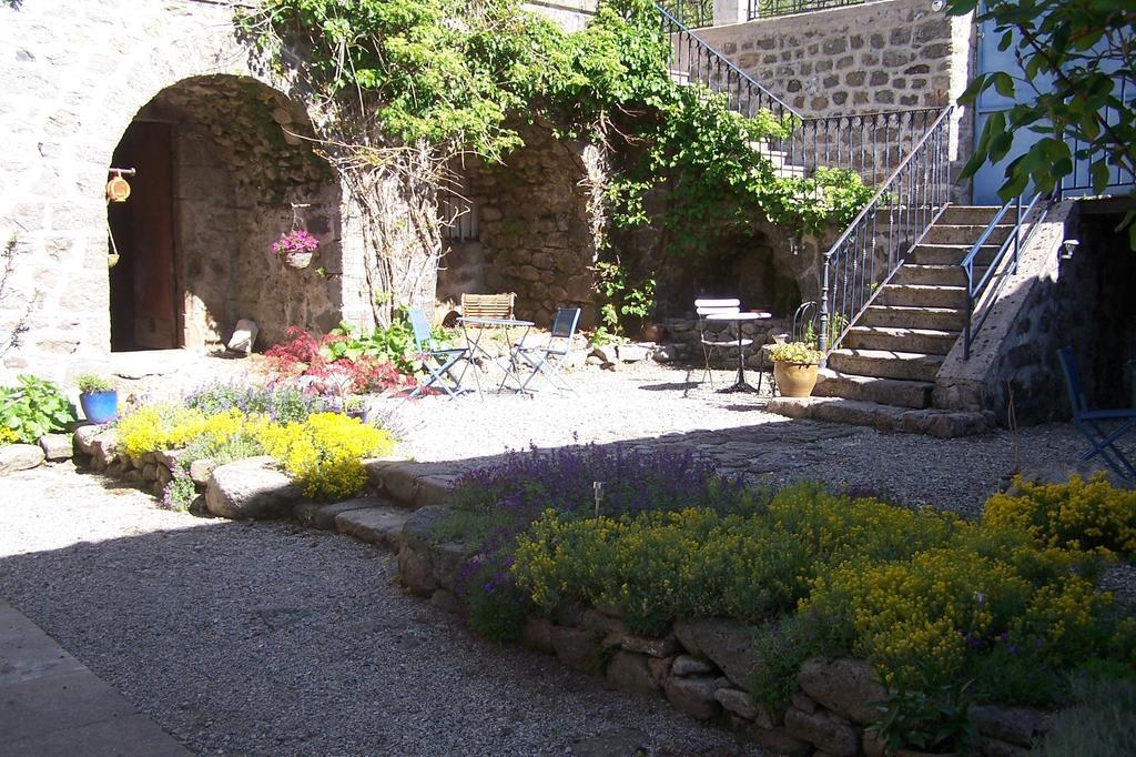 Salomony Chambre D'Hotes Marcols-les-Eaux Exteriör bild